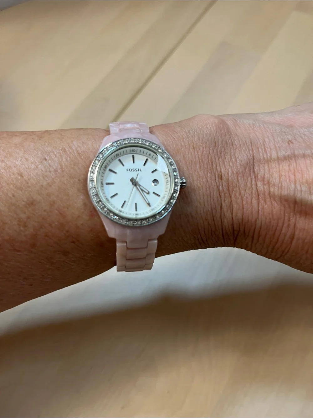 Fossil ES2688 Pave Bezel White Face Analog Watch & Pink Pearly Plastic Band